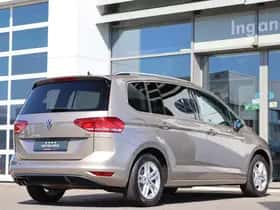 Volkswagen Touran (2016) thumbnail 11