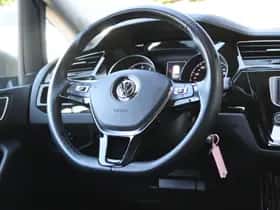 Volkswagen Touran (2016) thumbnail 21