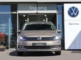 Volkswagen Touran (2016) thumbnail 4