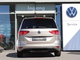 Volkswagen Touran (2016) thumbnail 9