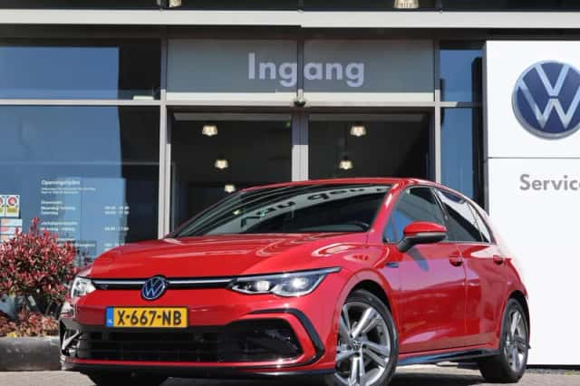 Volkswagen Golf (2023) thumbnail 1