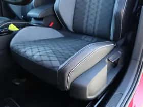 Volkswagen Golf (2023) thumbnail 17