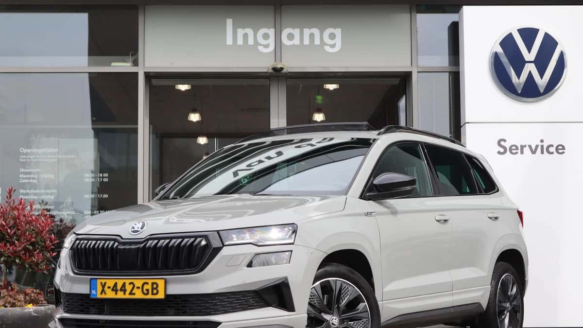 Škoda Karoq (2023) — foto 1