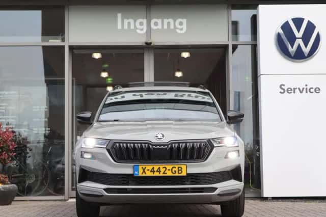 Škoda Karoq (2023) thumbnail 4