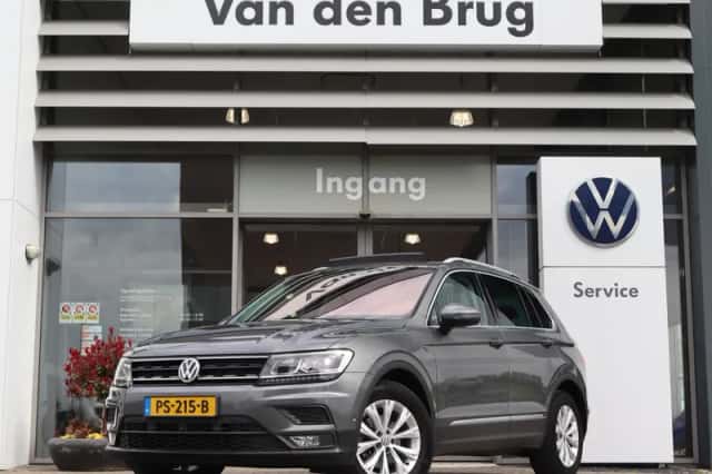 Volkswagen Tiguan (2017) thumbnail 3
