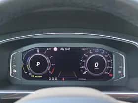 Volkswagen Tiguan (2022) thumbnail 24