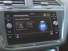 Volkswagen Tiguan (2022) thumbnail 31