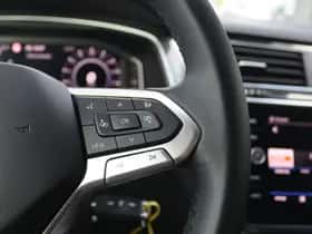 Volkswagen Tiguan (2021) thumbnail 25