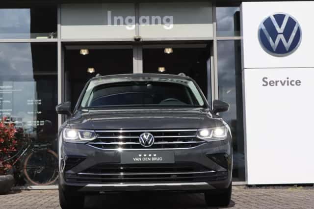 Volkswagen Tiguan (2021) thumbnail 4