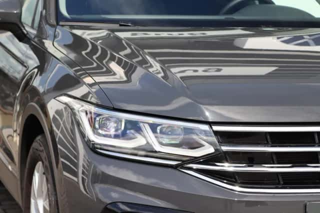 Volkswagen Tiguan (2021) thumbnail 5