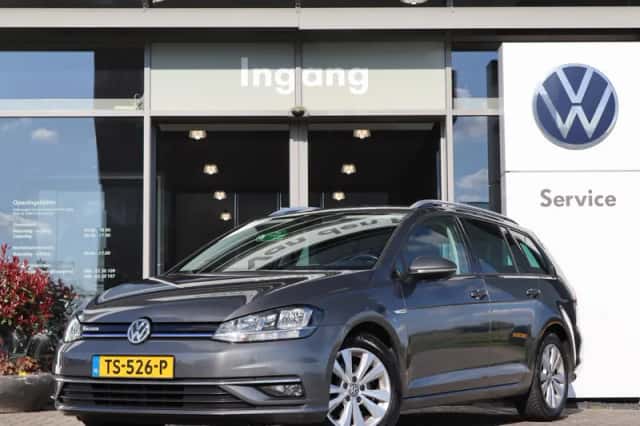 Volkswagen Golf (2018) thumbnail 1