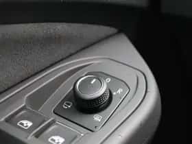 Volkswagen Golf (2026) thumbnail 36