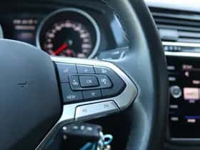 Volkswagen Tiguan (2022) thumbnail 24