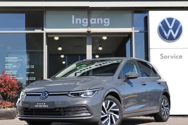 Volkswagen Golf (2022)