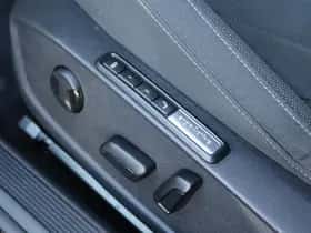 Volkswagen Golf (2022) thumbnail 18