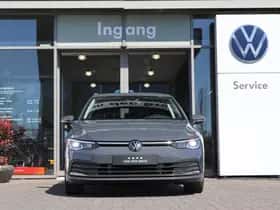 Volkswagen Golf (2022) thumbnail 4