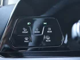 Volkswagen Golf (2022) thumbnail 37