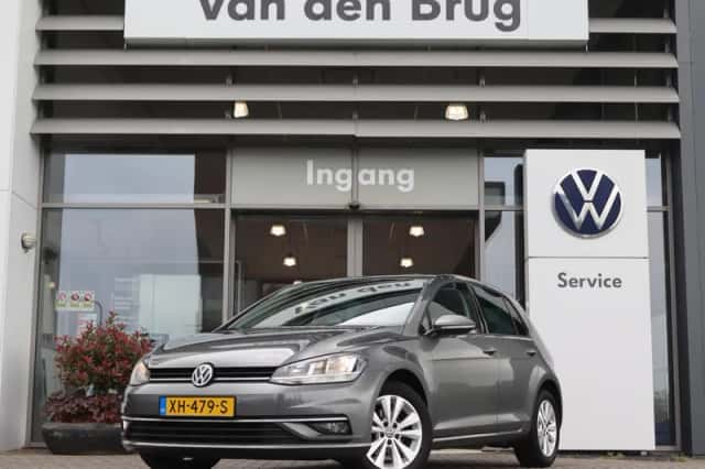 Volkswagen Golf (2019) thumbnail 3