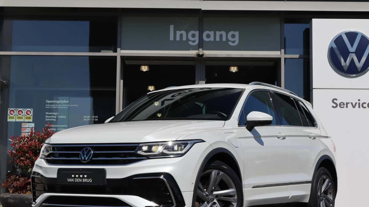 Volkswagen Tiguan (2022) — foto 1