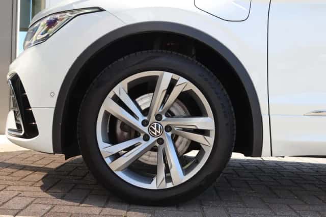 Volkswagen Tiguan (2022) thumbnail 2
