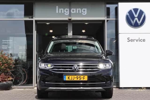 Volkswagen Tiguan (2022) thumbnail 4