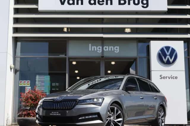 Škoda Superb (2023) thumbnail 3