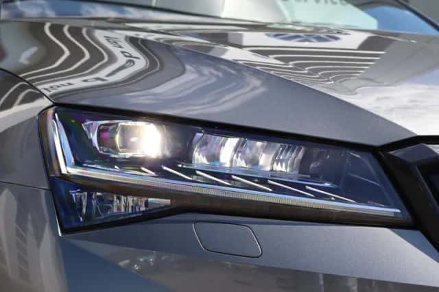 Škoda Superb (2023) thumbnail 5