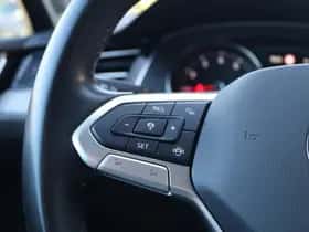 Volkswagen Passat (2023) thumbnail 20