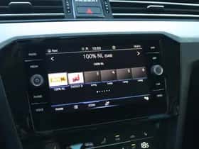 Volkswagen Passat (2023) thumbnail 23