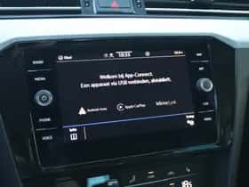 Volkswagen Passat (2023) thumbnail 26