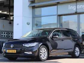 Volkswagen Passat (2023) thumbnail 5