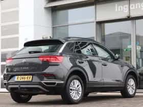 Volkswagen T-Roc (2021) thumbnail 10