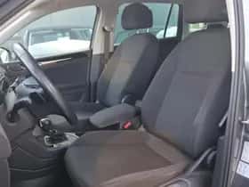 Volkswagen Tiguan (2017) thumbnail 14