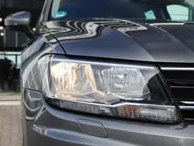 Volkswagen Tiguan (2017) thumbnail 8