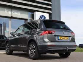 Volkswagen Tiguan (2017) thumbnail 10