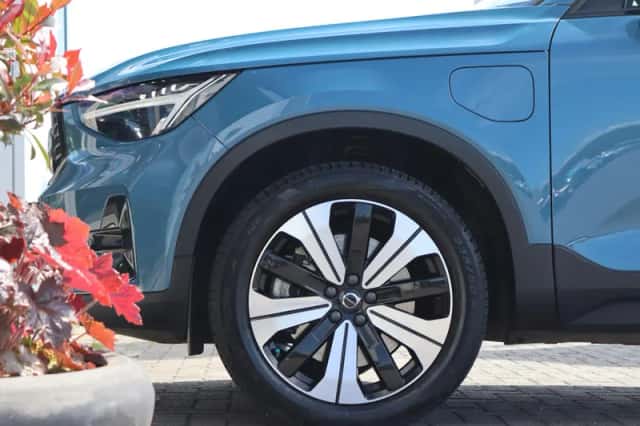 Volvo XC40 (2022) thumbnail 2