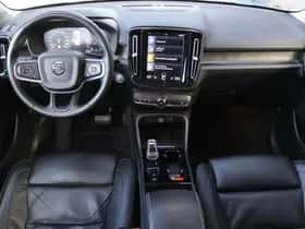 Volvo XC40 (2022) thumbnail 13