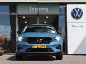 Volvo XC40 (2022) thumbnail 3