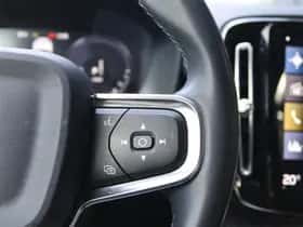 Volvo XC40 (2022) thumbnail 25