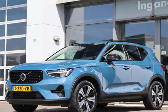 Volvo XC40 (2022) thumbnail 5