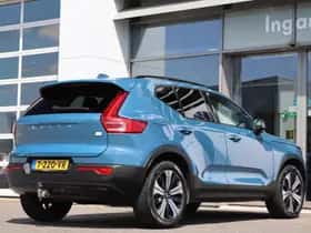 Volvo XC40 (2022) thumbnail 10