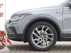 Volkswagen Tiguan (2020) thumbnail 2
