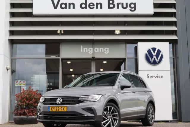 Volkswagen Tiguan (2020) thumbnail 3