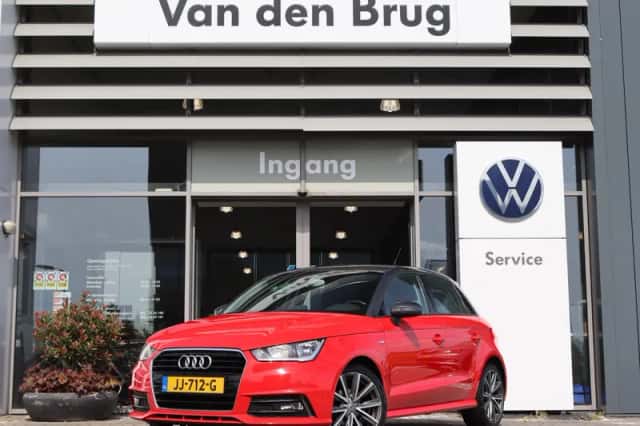 Audi A1 (2016) thumbnail 3