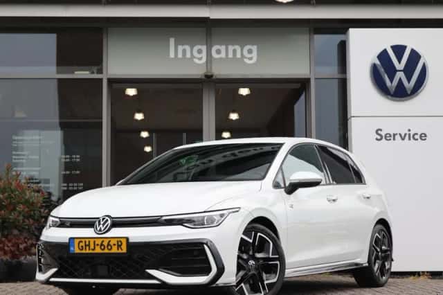 Volkswagen Golf (2024)