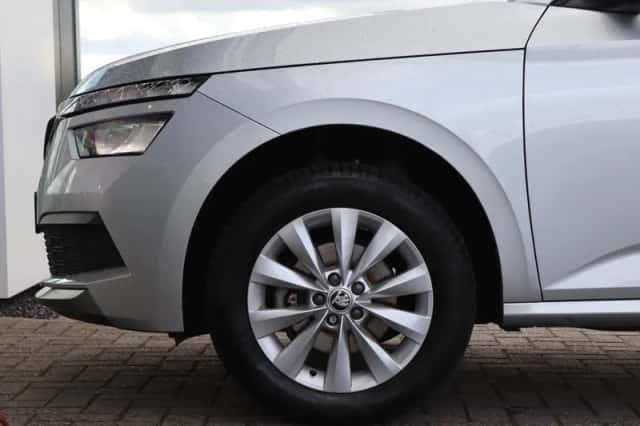 Škoda Kamiq (2021) thumbnail 2