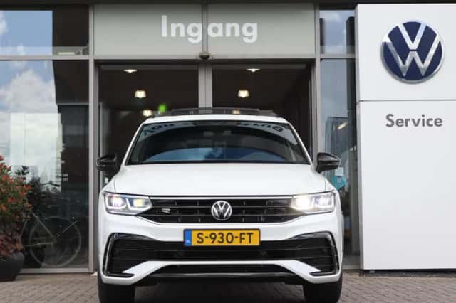 Volkswagen Tiguan (2023) thumbnail 4