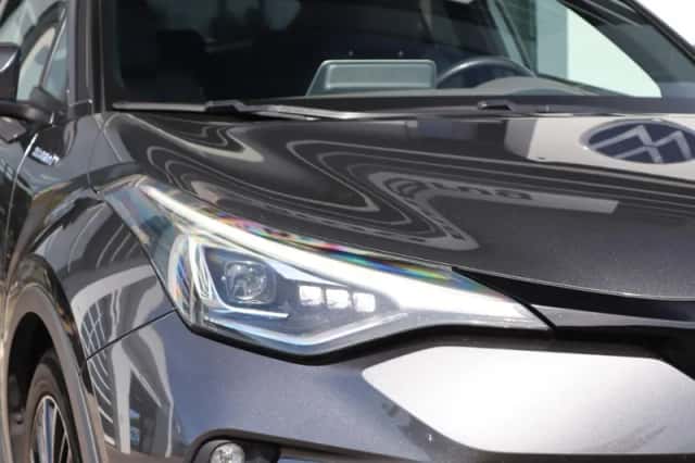 Toyota C-HR (2020) thumbnail 5