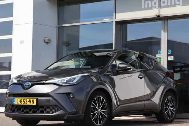 Toyota C-HR (2020) thumbnail 6