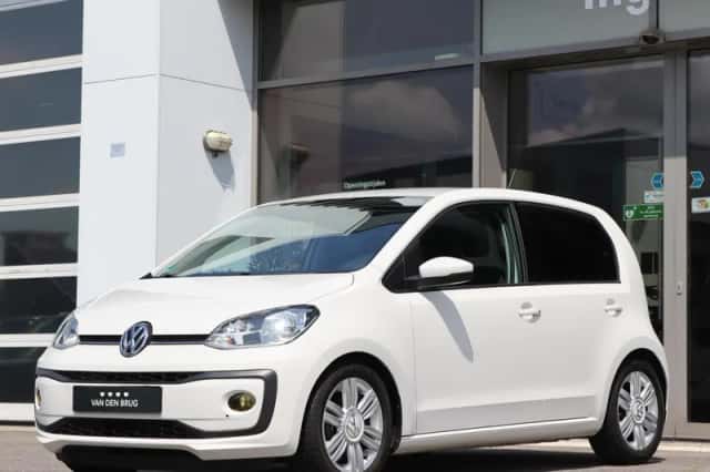 Volkswagen Up! (2017) thumbnail 5